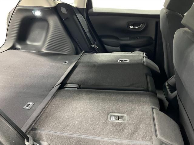 Photo of 2025 Platinum White Pearl Honda HR-V