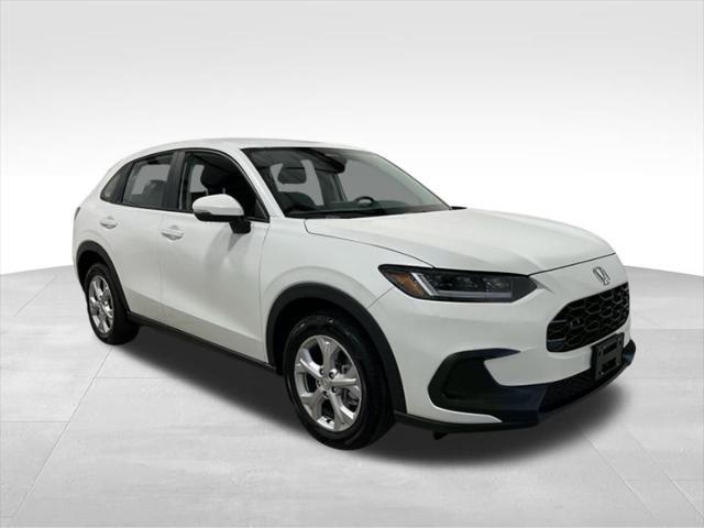 Photo of 2025 Platinum White Pearl Honda HR-V