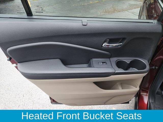 Photo of 2022 Deep Scarlet Pearl Honda Pilot
