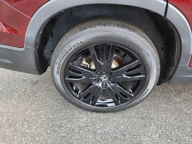 Photo of 2022 Deep Scarlet Pearl Honda Pilot