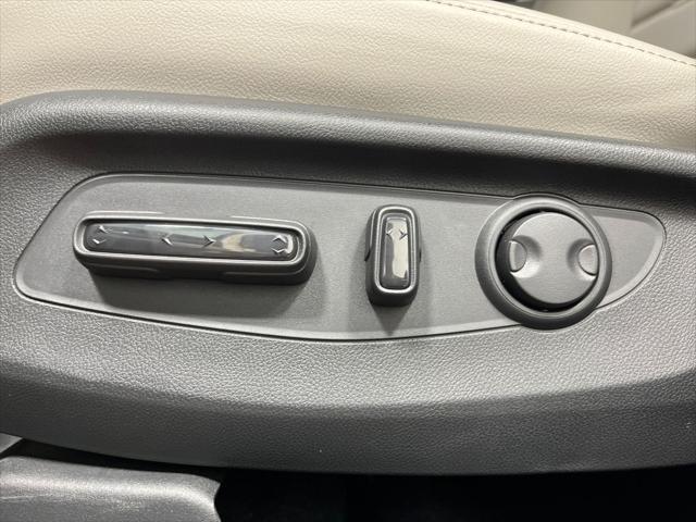 Photo of 2026 Platinum Honda CR-V