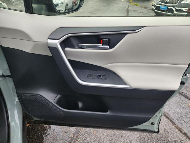 Photo of 2019 Lunar Rock Toyota RAV4