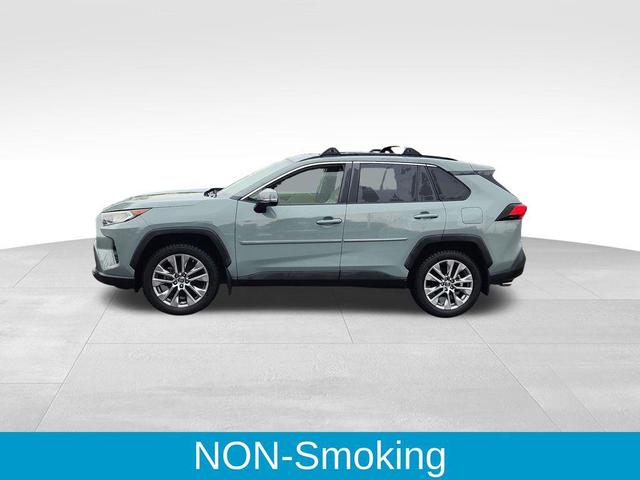 Photo of 2019 Lunar Rock Toyota RAV4