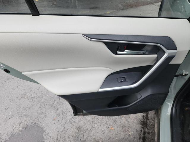 Photo of 2019 Lunar Rock Toyota RAV4