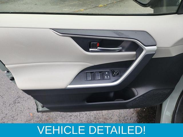Photo of 2019 Lunar Rock Toyota RAV4