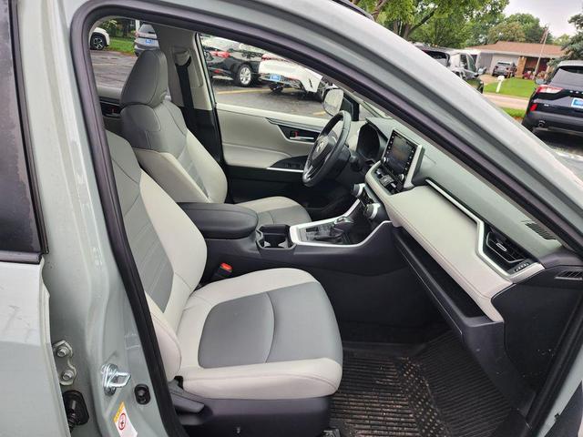 Photo of 2019 Lunar Rock Toyota RAV4