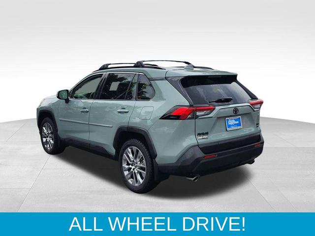 Photo of 2019 Lunar Rock Toyota RAV4