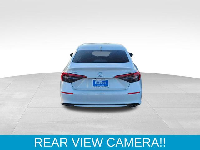 Photo of 2022 Platinum White Pearl Honda Civic