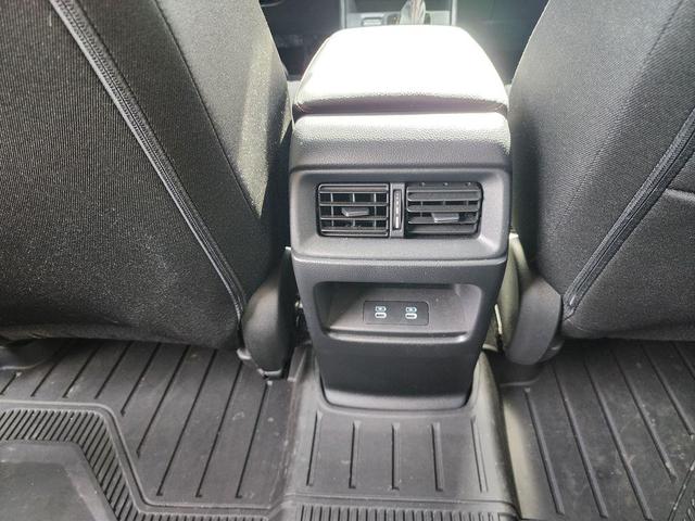 Photo of 2023 Platinum White Pearl Honda CR-V Hybrid