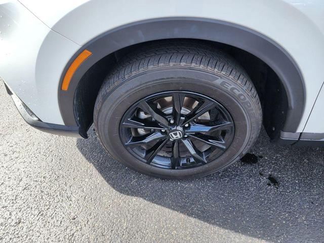Photo of 2023 Platinum White Pearl Honda CR-V Hybrid