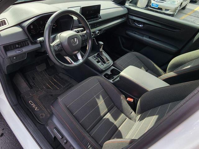 Photo of 2023 Platinum White Pearl Honda CR-V Hybrid