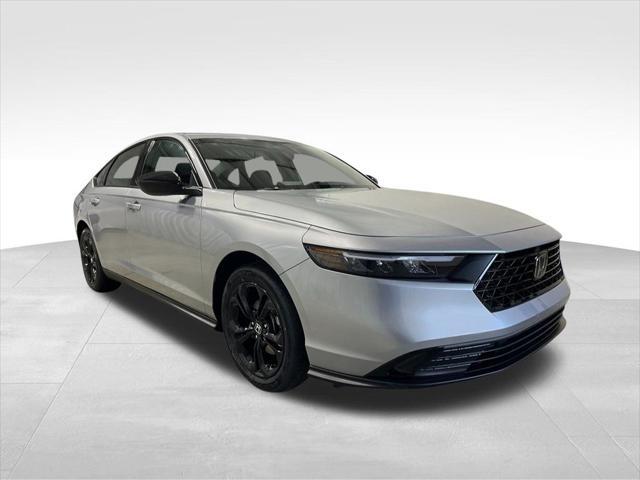 Photo of 2025 Silver Metallic Honda Accord
