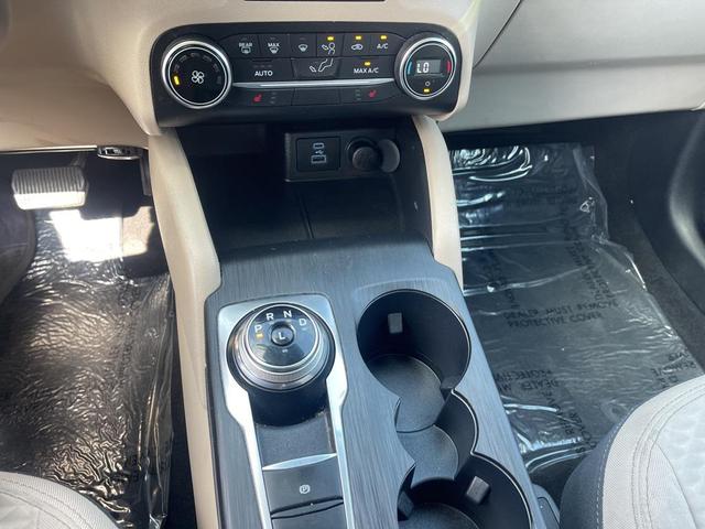 Photo of 2020 Ingot Silver Ford Escape