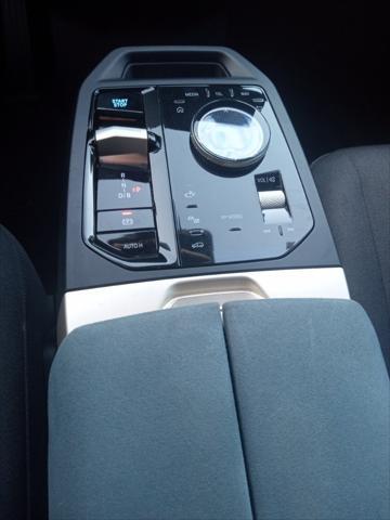 Photo of 2022 Sophisto Grey BMW iX