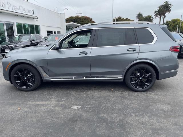 Photo of 2025 Skyscraper Grey Metallic BMW X7