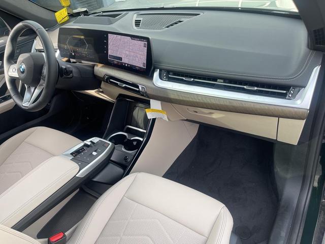 Photo of 2025 San Remo Green Metallic BMW X1