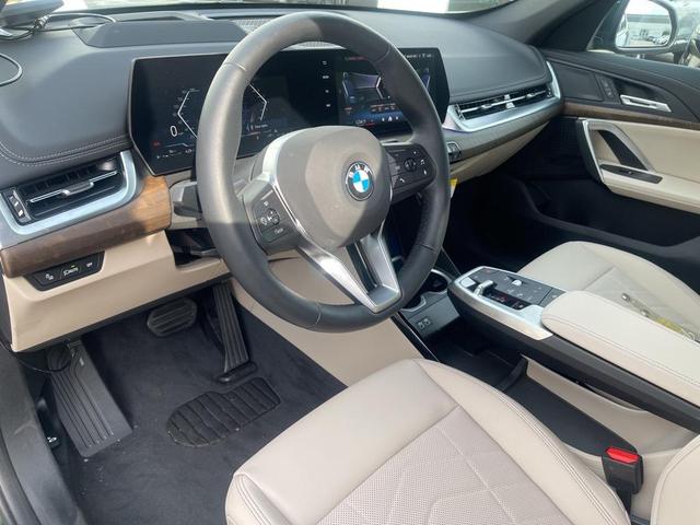 Photo of 2025 San Remo Green Metallic BMW X1