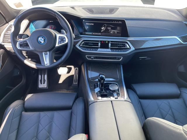 Photo of 2023 Alpine White BMW X5 PHEV
