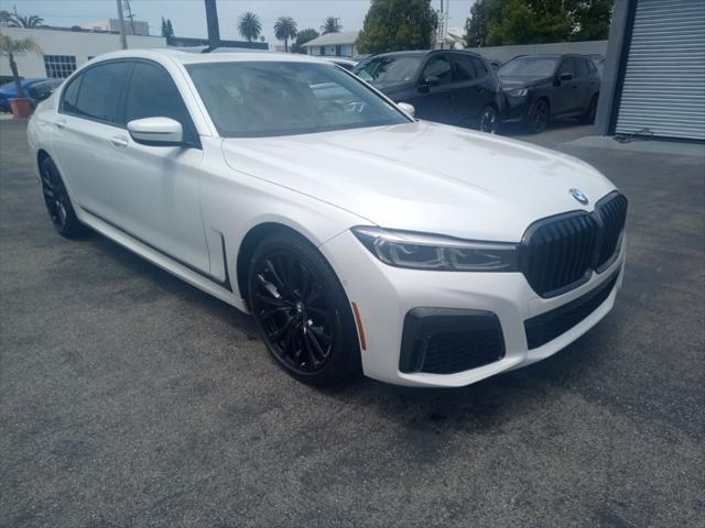 2022 BMW 740