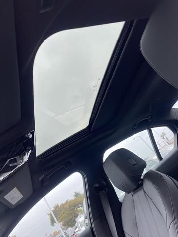 Photo of 2025 Alpine White BMW i5