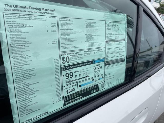 Photo of 2025 Alpine White BMW i5