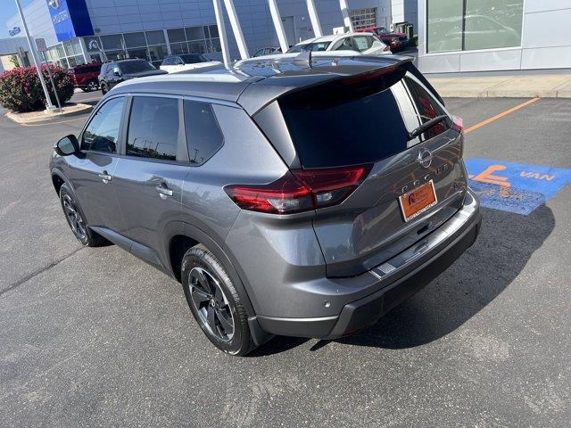 Photo of 2025 Gun Metallic Nissan Rogue