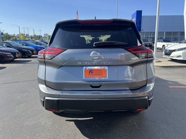 Photo of 2025 Gun Metallic Nissan Rogue