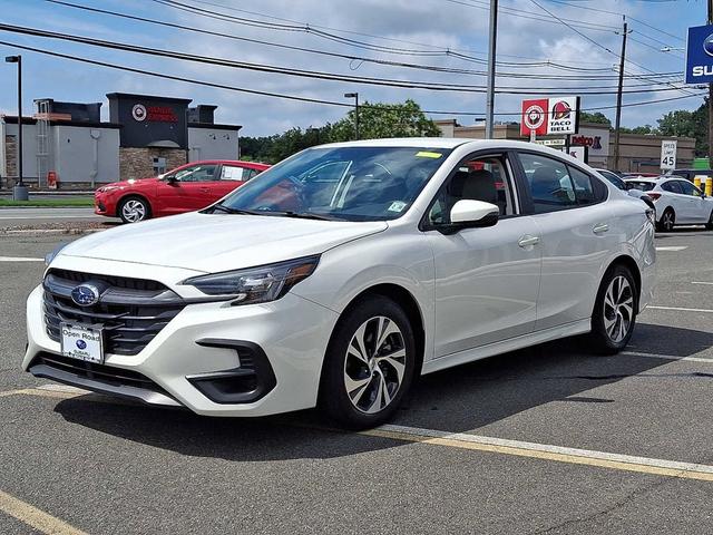 Photo of 2025 Crystal White Pearl Subaru Legacy