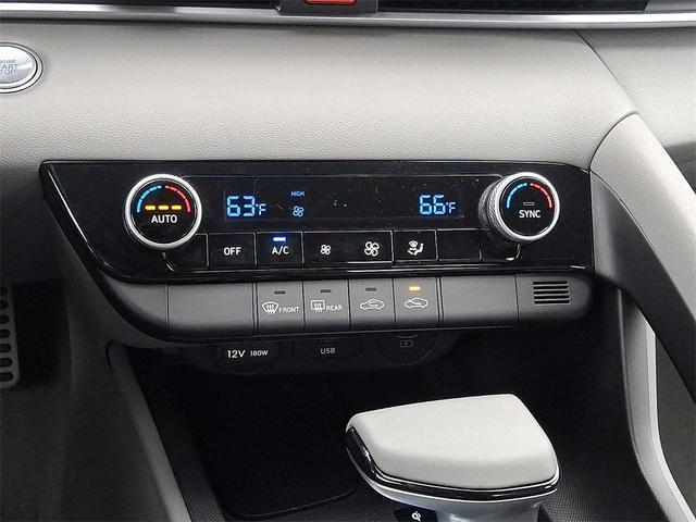 Photo of 2025 Serenity White Hyundai ELANTRA