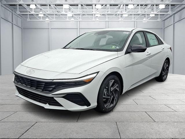Photo of 2025 Serenity White Hyundai ELANTRA