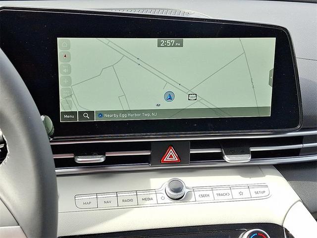 Photo of 2025 Abyss Black Hyundai ELANTRA