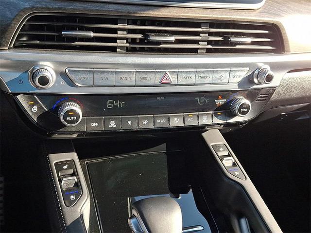 Photo of 2022 Ebony Black Kia Telluride