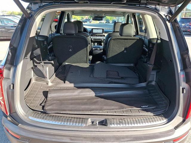 Photo of 2022 Ebony Black Kia Telluride