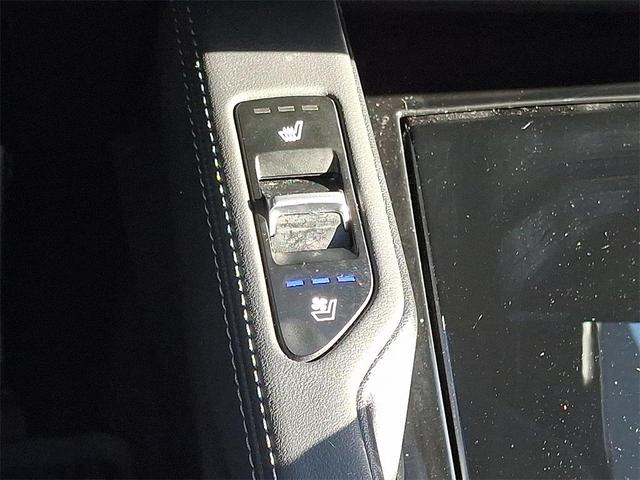 Photo of 2022 Ebony Black Kia Telluride