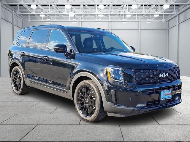 Photo of 2022 Ebony Black Kia Telluride