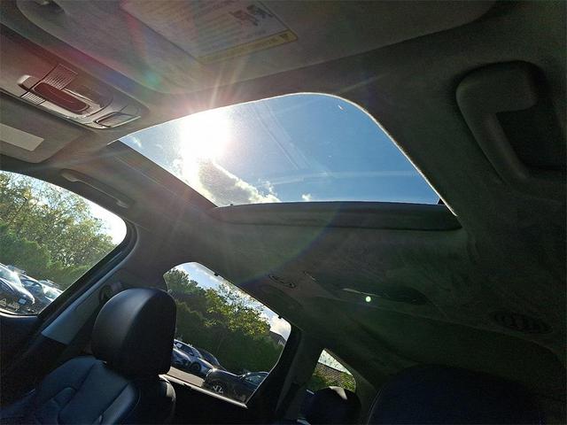 Photo of 2022 Ebony Black Kia Telluride