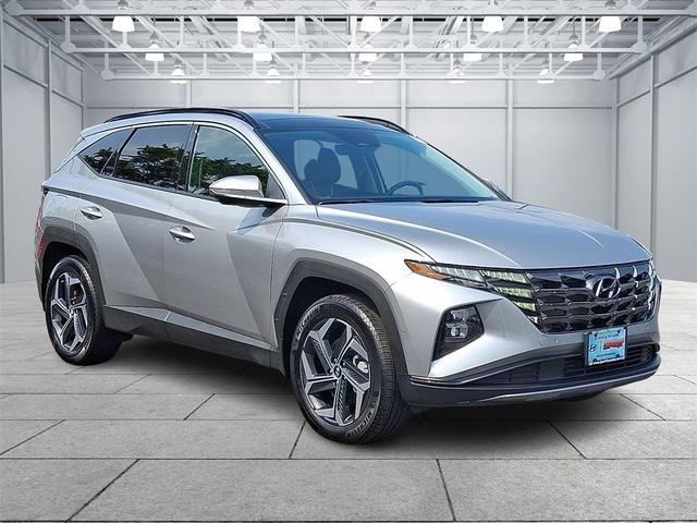 Photo of 2024 Shimmering Silver Hyundai TUCSON Plug-In Hybrid