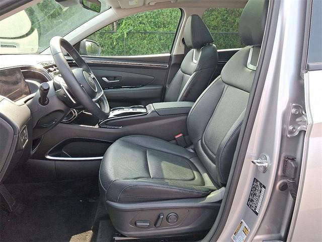 Photo of 2024 Shimmering Silver Hyundai TUCSON Plug-In Hybrid