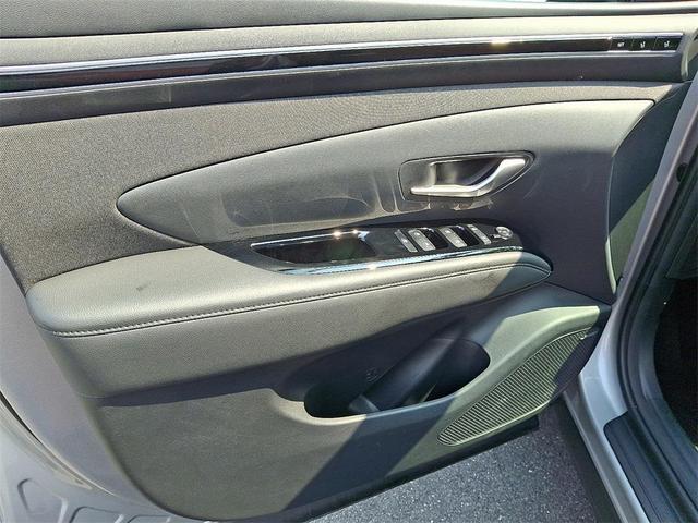 Photo of 2024 Shimmering Silver Hyundai TUCSON Plug-In Hybrid