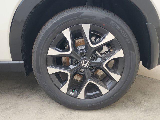 Photo of 2026 Platinum White Pearl Honda HR-V