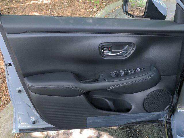Photo of 2026 Urban Gray Pearl Honda HR-V