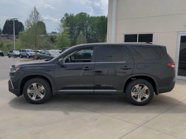 Photo of 2025 Crystal Black Pearl Honda Pilot