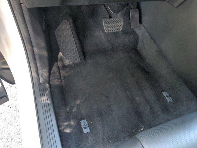 Photo of 2025 Platinum White Pearl Honda CR-V Hybrid