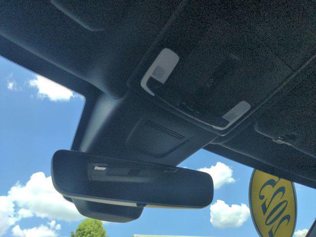 Photo of 2025 Platinum White Pearl Honda CR-V Hybrid