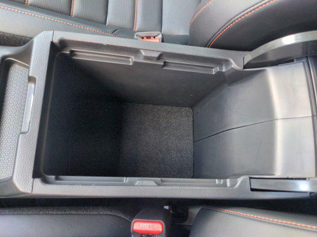Photo of 2025 Platinum White Pearl Honda CR-V Hybrid