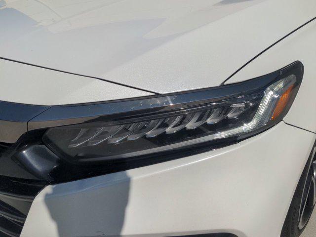 Photo of 2021 Platinum White Pearl Honda Accord
