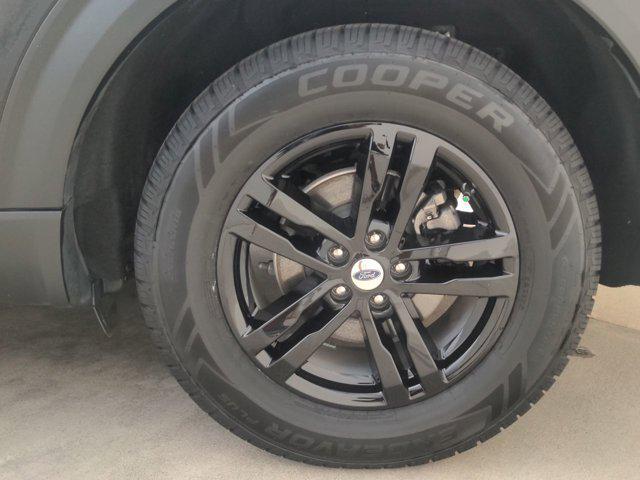 Photo of 2021 Agate Black Metallic Ford Explorer