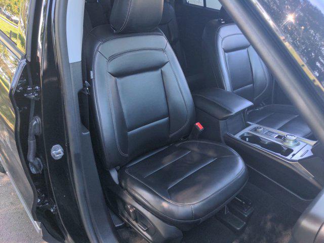 Photo of 2021 Agate Black Metallic Ford Explorer