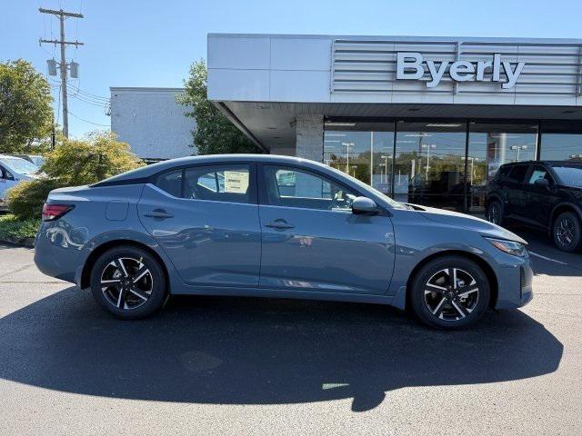 Photo of 2025 Gray Nissan Sentra