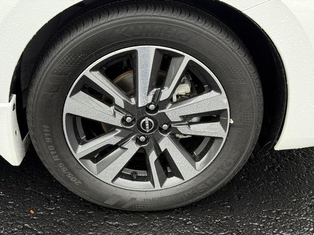 Photo of 2024 Fresh Powder Nissan Versa